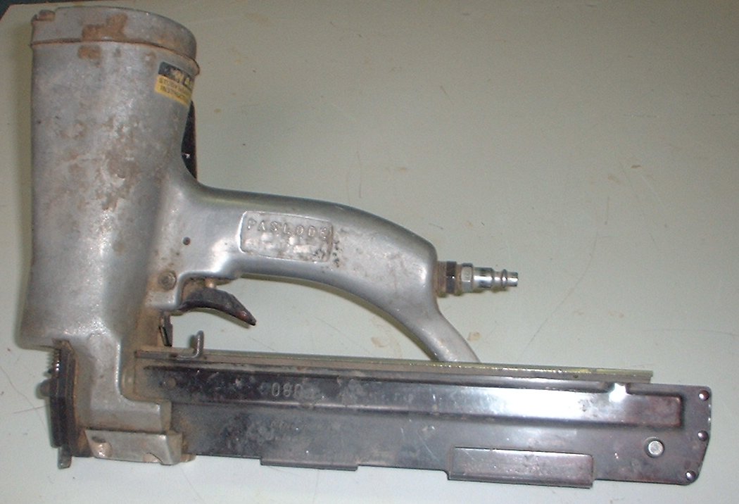 gunaair.jpg (20451 bytes)